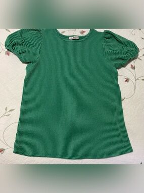 Zenana Green Textured Seersucker Puff Sleeve Top S